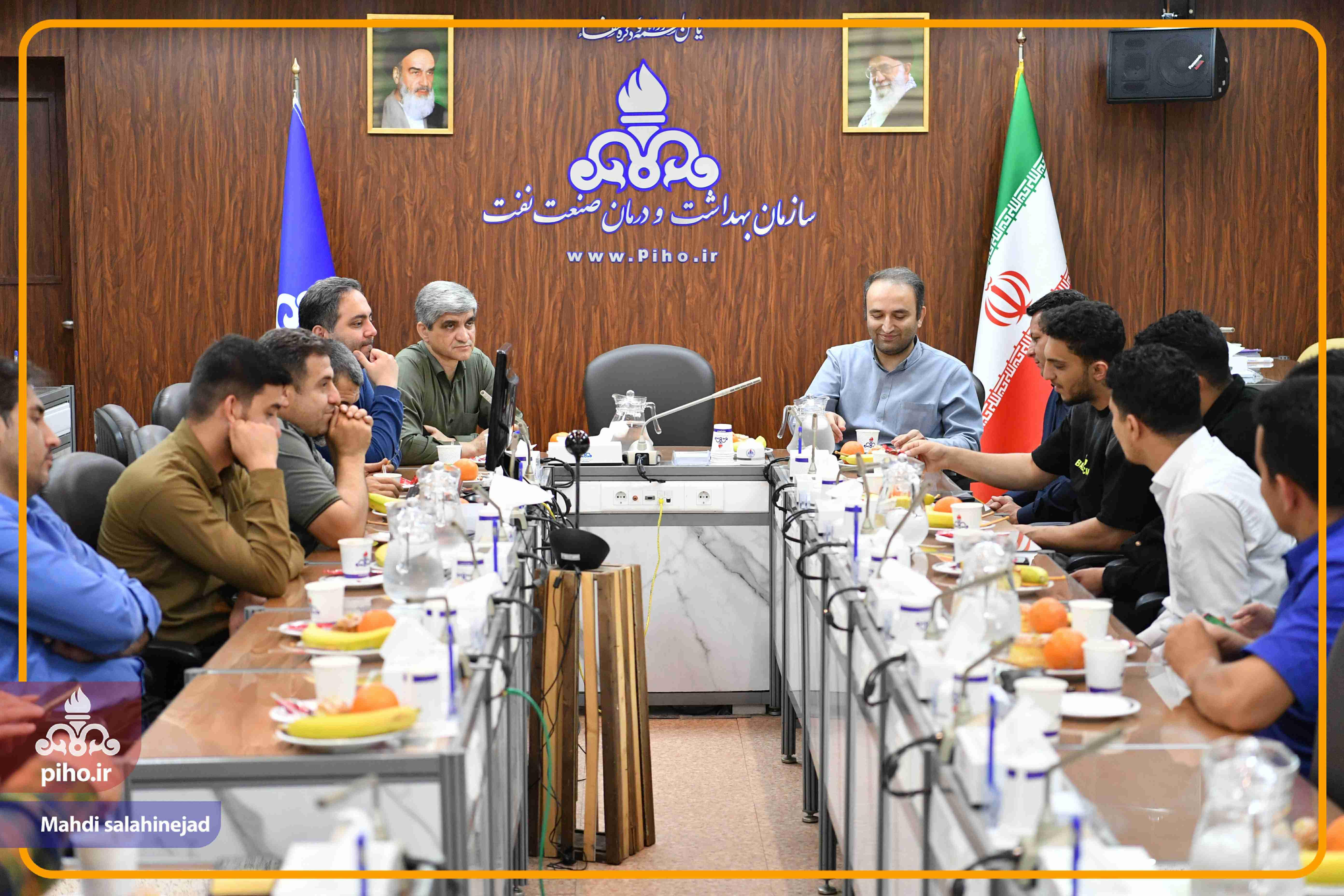 نشست روز کارگر 3