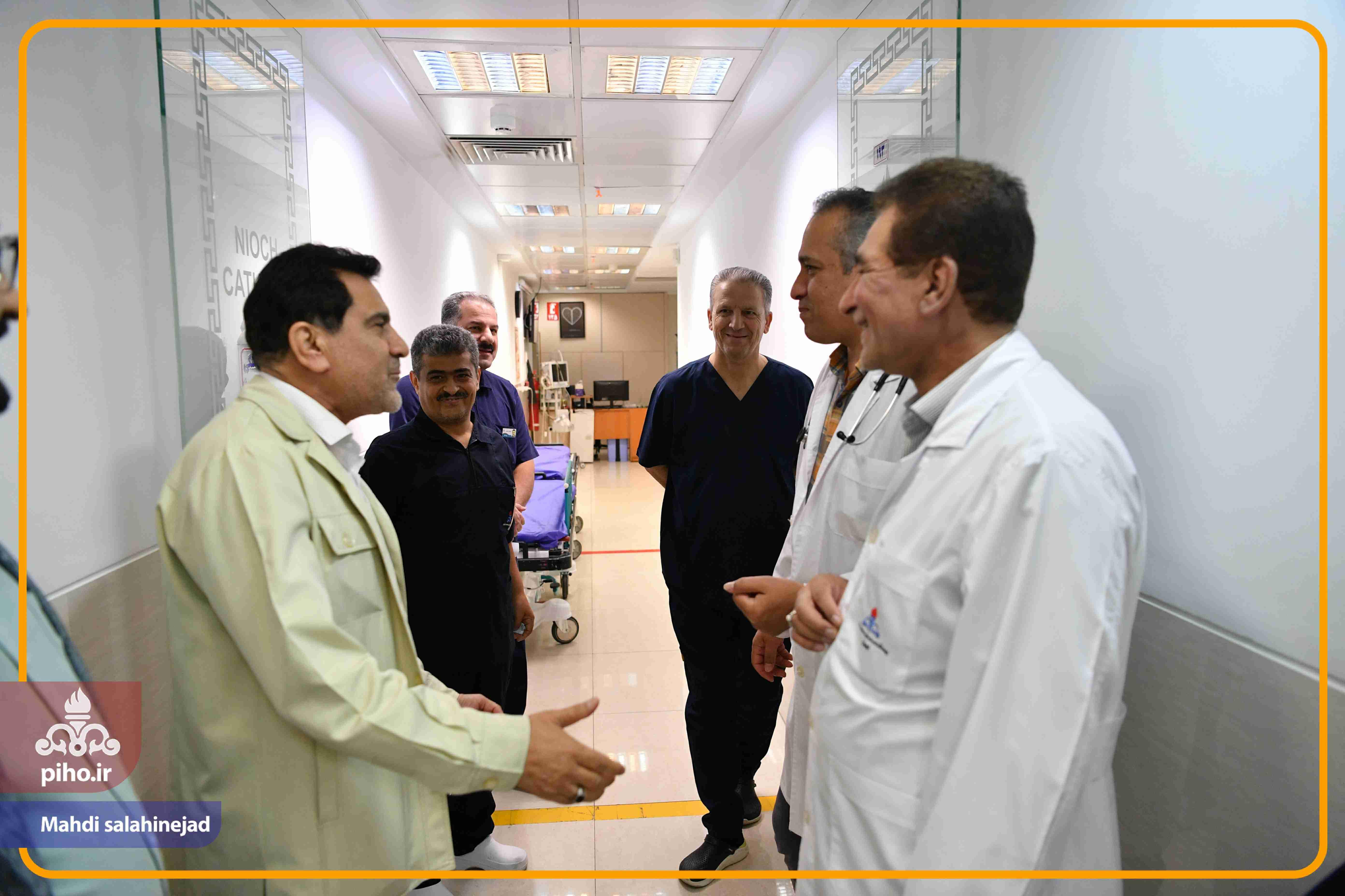 بازدید دکتر شجاع بیمارستان تهران 87