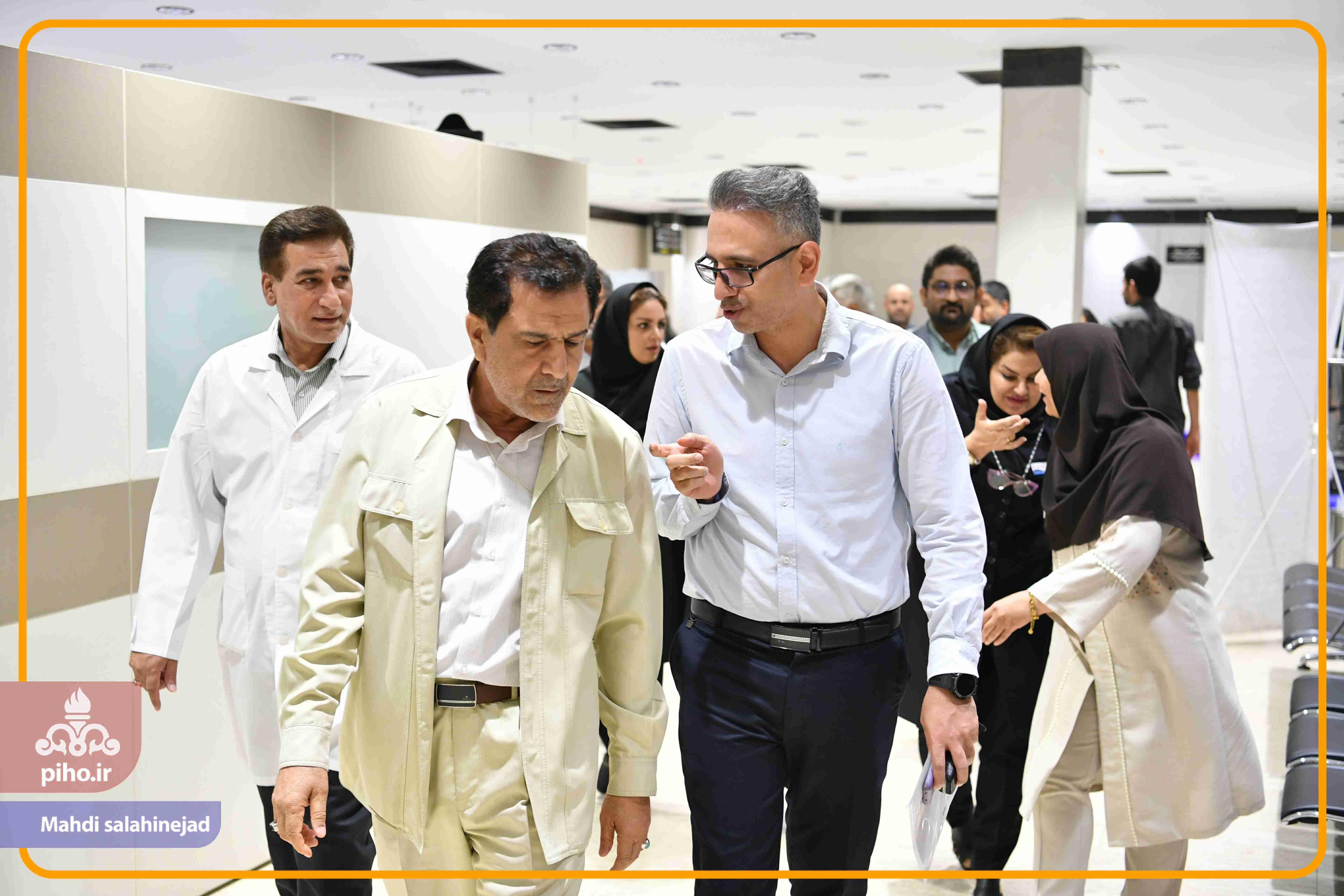 بازدید دکتر شجاع بیمارستان تهران 79