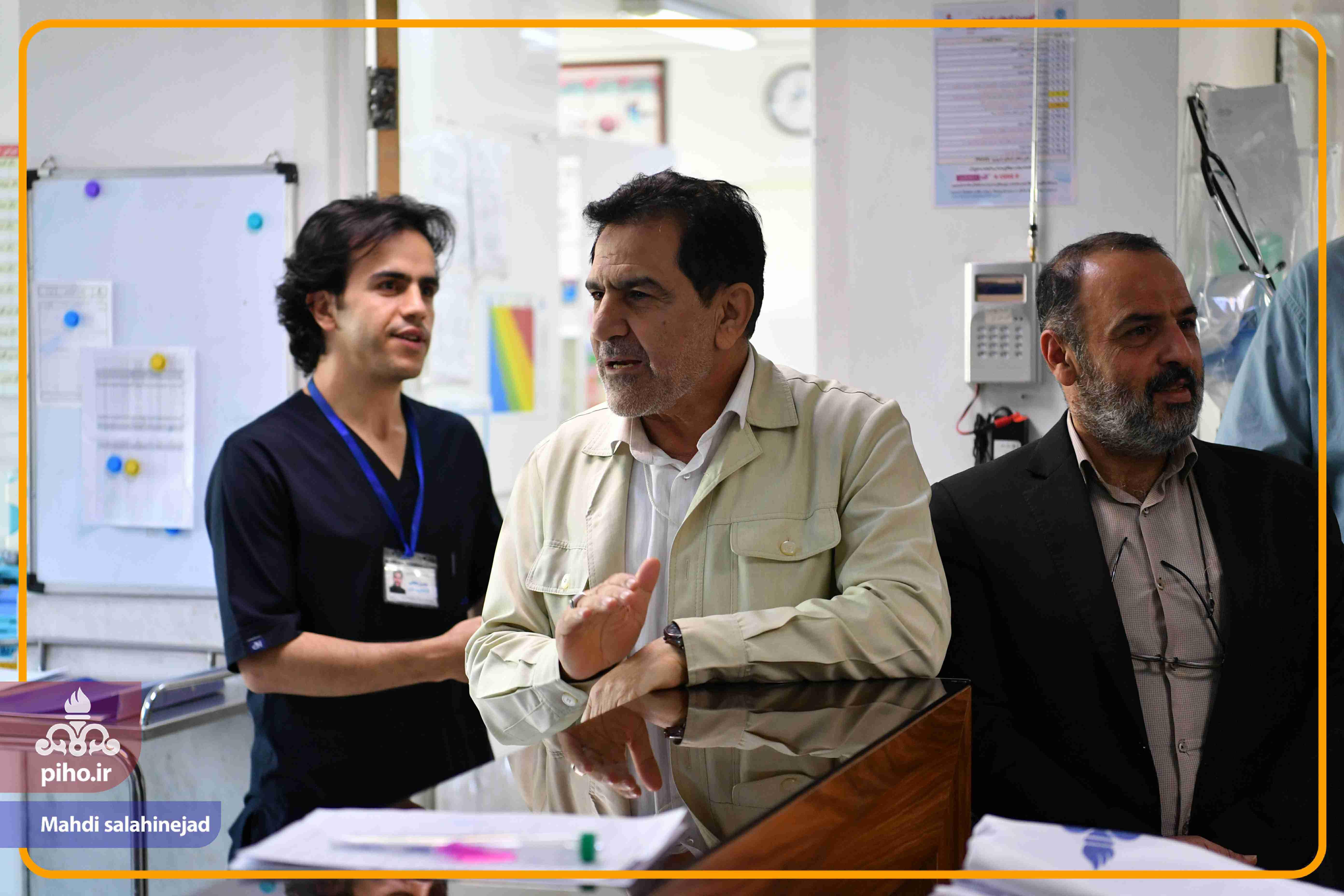 بازدید دکتر شجاع بیمارستان تهران 60