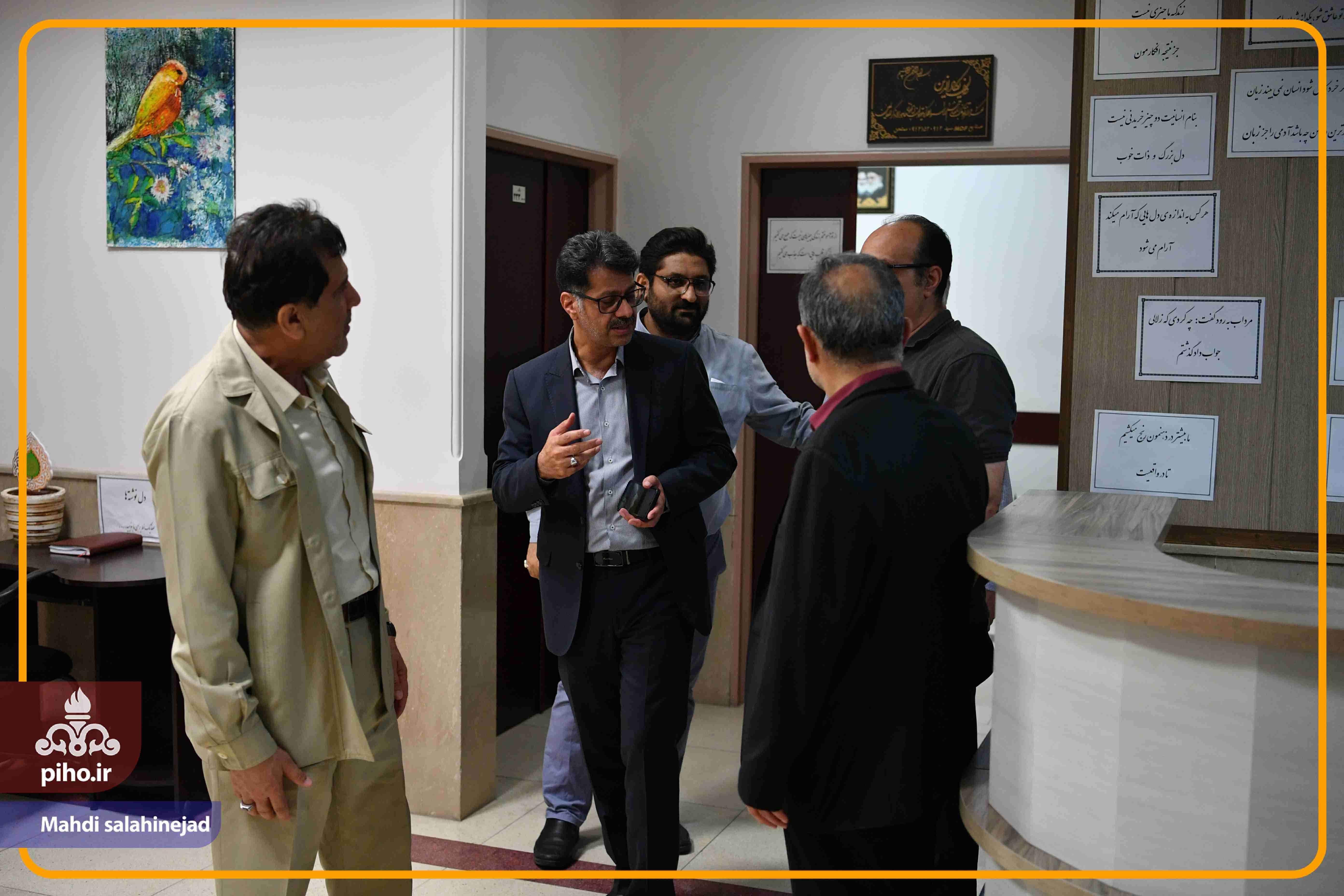 عکس بازدید مدیرعامل سازمان از مرکز سلامت خانواده قم  4