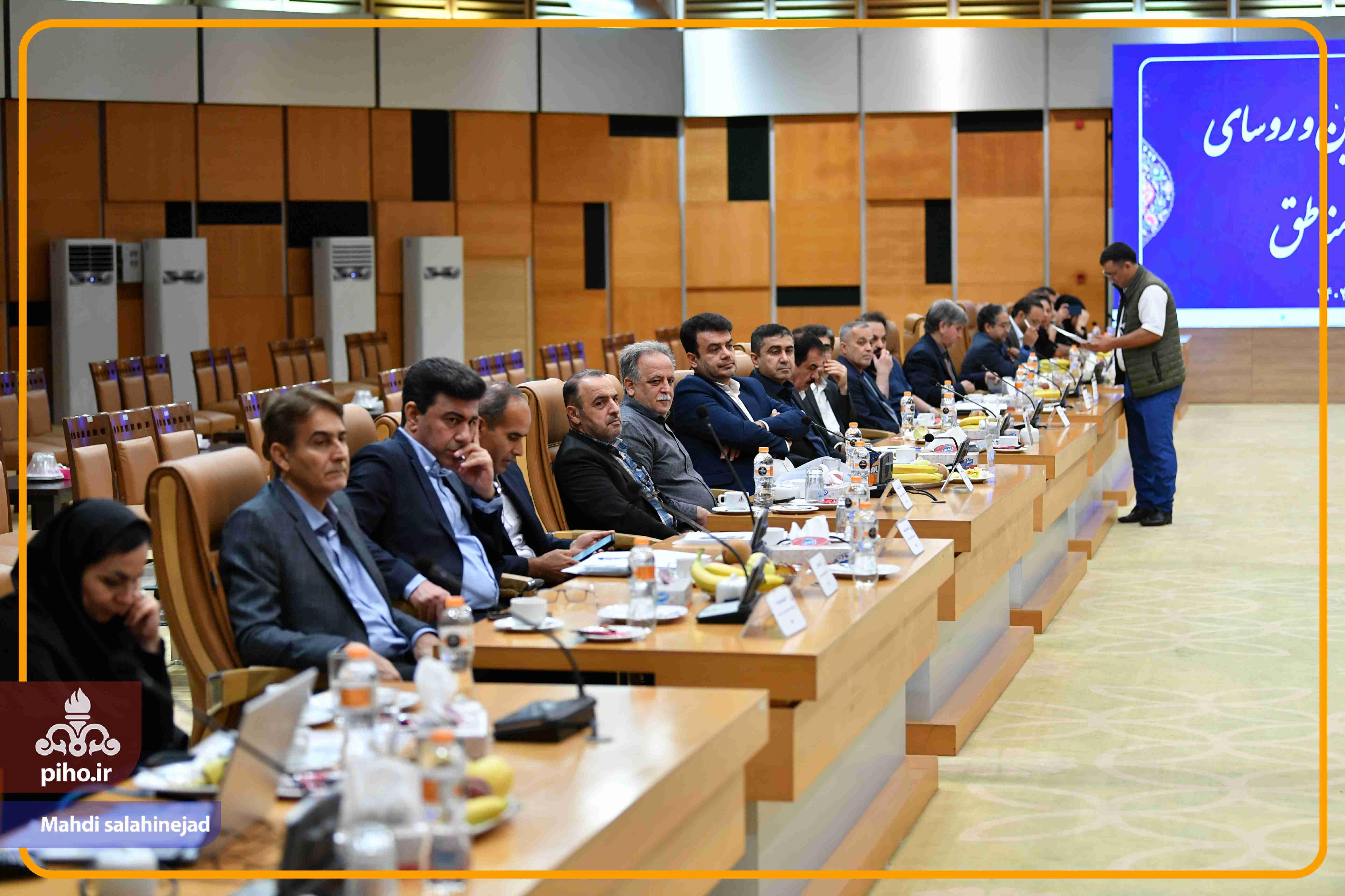 نشست معاونین و روسای پشتیبانی1404 2