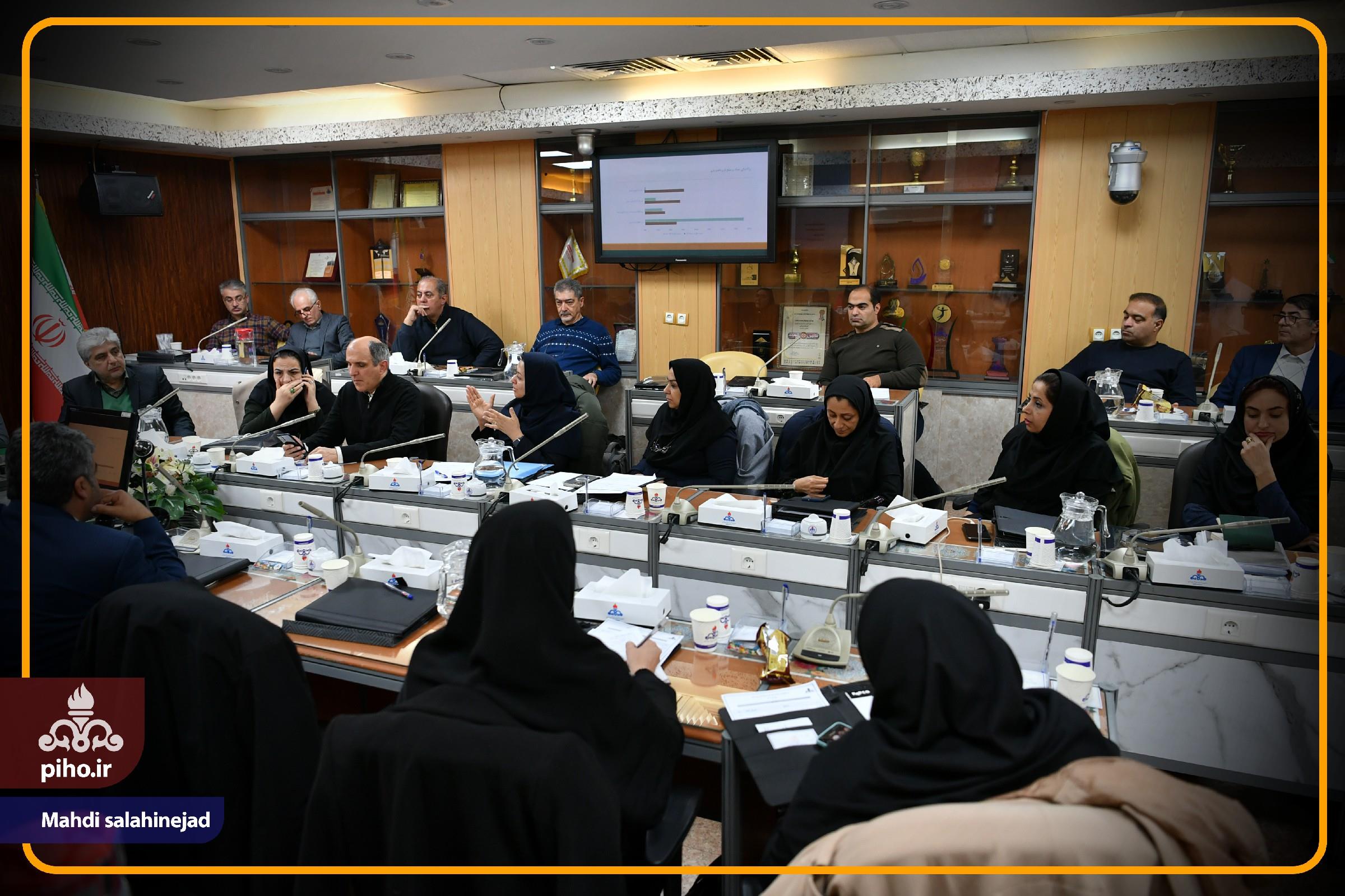 گردهمایی درمان غیرمستقیم(2) 38